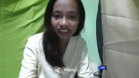 Snapshot of ursexydoll18 chatting on 01/08/25, 06:41 Darlyn room online show from 01/08/25, 06:41