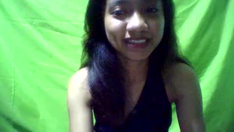 Snapshot of ursexydoll18 chatting on 01/12/25, 12:18 Darlyn room online show from 01/12/25, 12:18