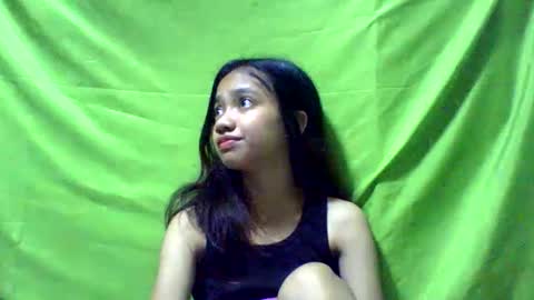 Snapshot of ursexydoll18 chatting on 01/14/25, 07:38 Darlyn room online show from 01/14/25, 07:38