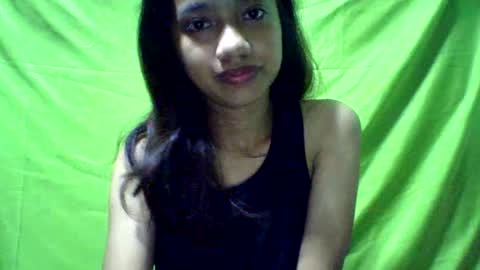 Snapshot of ursexydoll18 chatting on 01/14/25, 01:06 Darlyn room online show from 01/14/25, 01:06