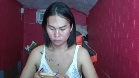 chiks online show from 05/07/26, 03:23