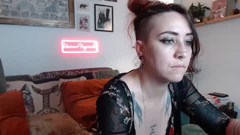 Ursinae online show from 02/15/25, 02:37