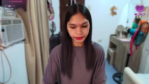 ursweet_zeviixx online show from 12/14/25, 09:47
