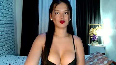 Snapshot of urthai_hotfilipinax chatting on 10/12/25, 10:20 angel online show from 10/12/25, 10:20