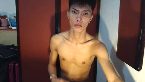 Snapshot of urtwink_jm chatting on 04/18/26, 02:26 mark online show from 04/18/26, 02:26