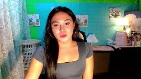YOURGIRLCAMILLA online show from 11/28/25, 01:14