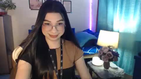 Ashley Kate Mateo Gray online show from 12/20/24, 10:27