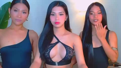 urwildest_margaret online show from 04/11/26, 11:36