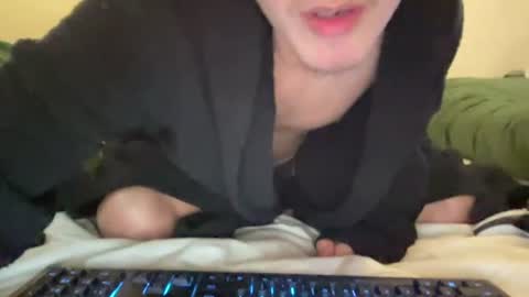 urztrulyy_ online show from 06/28/26, 01:44