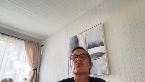 P online show from 11/19/25, 07:14