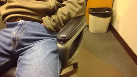 useemie online show from 01/23/25, 12:04