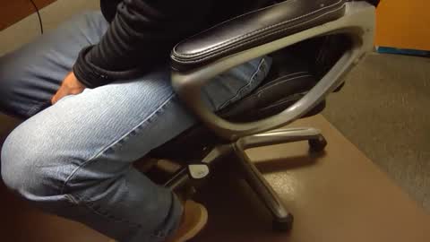 useemie online show from 04/01/26, 10:40