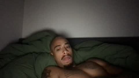 usermaneee589 online show from 10/12/25, 07:51