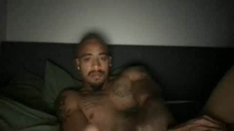 usermaneee589 online show from 10/29/25, 07:21