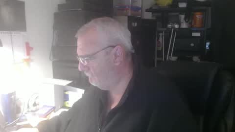 Eric online show from 10/14/25, 02:12