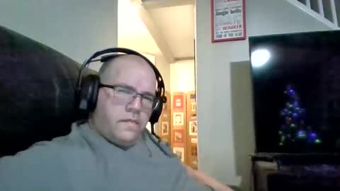 Snapshot of usstarr1 chatting on 12/05/24, 12:41 usstarr1 online show from 12/05/24, 12:41