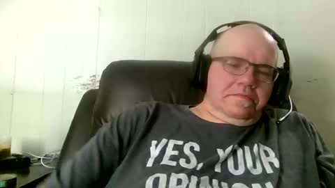 usstarr1 online show from 04/28/26, 03:39