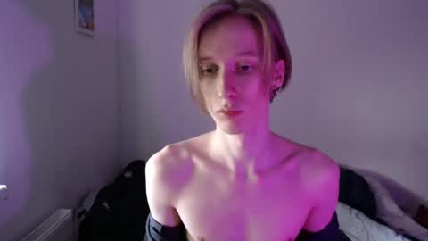 Snapshot of usuck364662 chatting on 12/09/24, 07:06 Excuse me online show from 12/09/24, 07:06