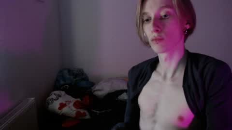Snapshot of usuck364662 chatting on 12/23/24, 10:32 Excuse me online show from 12/23/24, 10:32