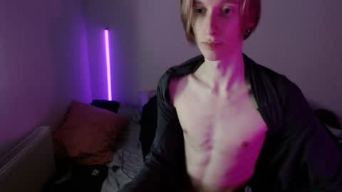 Snapshot of usuck364662 chatting on 12/30/24, 11:37 Excuse me online show from 12/30/24, 11:37