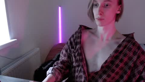 Snapshot of usuck364662 chatting on 02/01/25, 06:32 Excuse me online show from 02/01/25, 06:32