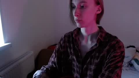 Snapshot of usuck364662 chatting on 03/08/25, 04:01 Excuse me online show from 03/08/25, 04:01