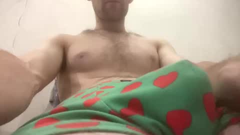 Snapshot of uverinc chatting on 12/30/24, 02:53 Uverinc online show from 12/30/24, 02:53