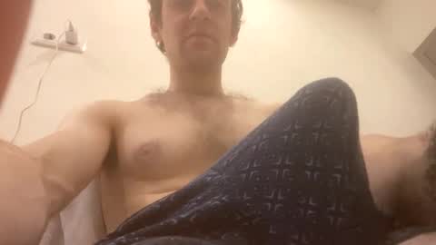 Snapshot of uverinc chatting on 03/05/25, 03:29 Uverinc online show from 03/05/25, 03:29