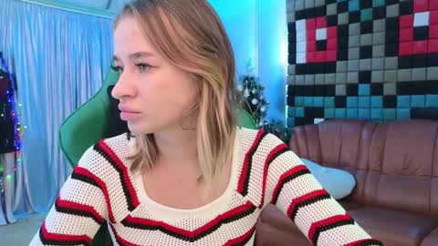 Leila online show from 12/31/24, 10:12