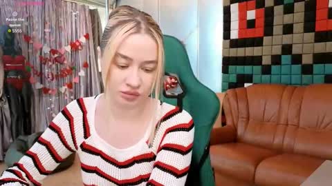 Leila online show from 02/22/26, 07:51