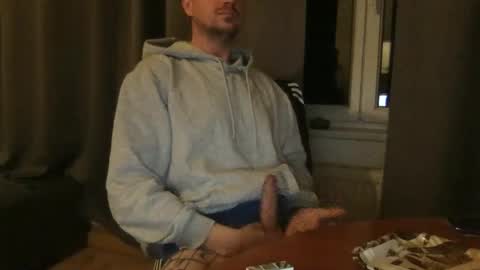 uwantitno online show from 11/10/25, 03:16