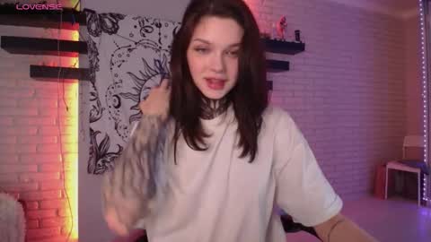 Eva online show from 01/31/25, 12:29