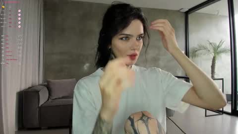 Eva online show from 10/23/25, 08:24