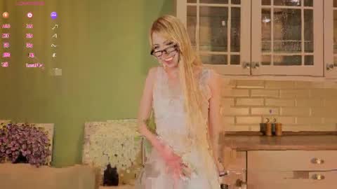 Chloe online show from 03/23/26, 08:35