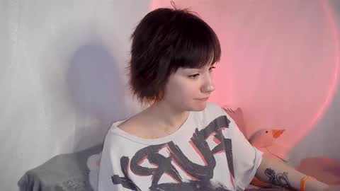 Snapshot of uwujudyosas chatting on 02/11/26, 10:53 Judy online show from 02/11/26, 10:53