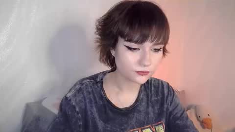 Snapshot of uwujudyosas chatting on 02/20/26, 10:27 Judy online show from 02/20/26, 10:27