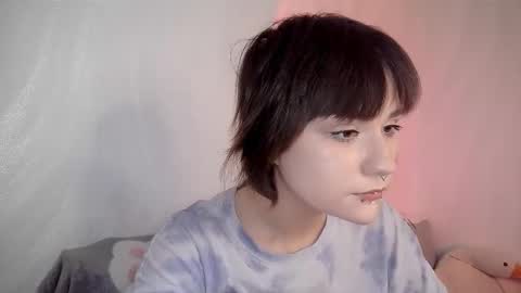 Snapshot of uwujudyosas chatting on 03/05/26, 09:38 Judy online show from 03/05/26, 09:38