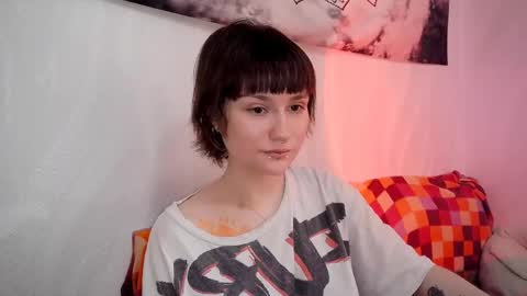 Snapshot of uwujudyosas chatting on 05/11/26, 02:06 Judy online show from 05/11/26, 02:06