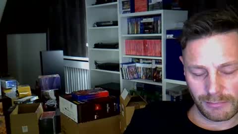 uwvvlvip online show from 12/15/25, 12:15