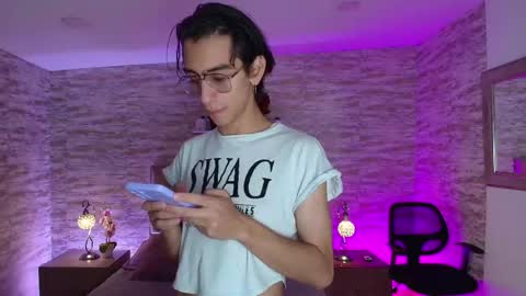 UYUKIE online show from 05/02/26, 03:11