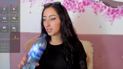 v1cky_ online show from 02/07/25, 10:20