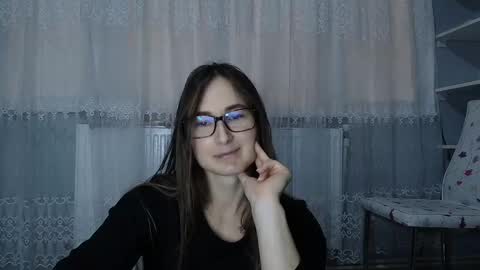 Snapshot of va_len_sea_ya chatting on 02/15/25, 06:44 Valensiya online show from 02/15/25, 06:44