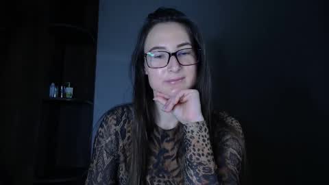 Snapshot of va_len_sea_ya chatting on 03/15/26, 05:08 Valensiya online show from 03/15/26, 05:08