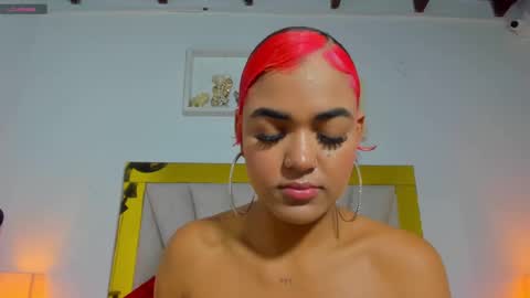 Snapshot of vahiolet_fuentes chatting on 12/19/24, 03:07 vahioleth online show from 12/19/24, 03:07