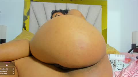 Snapshot of vahiolet_fuentes chatting on 01/29/25, 06:12 vahioleth online show from 01/29/25, 06:12