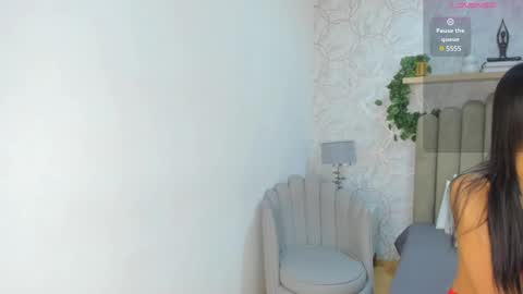 Vaiolet  online show from 12/15/24, 07:53