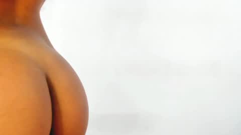 Vaiolet  online show from 02/14/25, 10:47