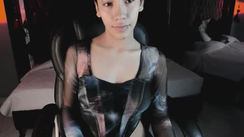 Vaioleth online show from 01/18/26, 01:59