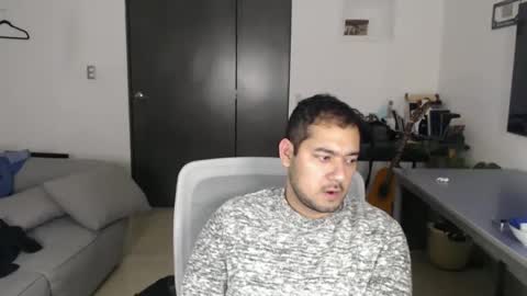 Snapshot of vajkito chatting on 01/12/25, 08:04 vajkito online show from 01/12/25, 08:04