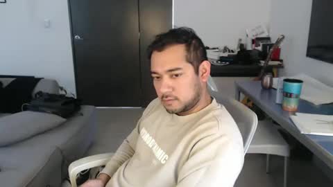 Snapshot of vajkito chatting on 01/22/25, 10:26 vajkito online show from 01/22/25, 10:26